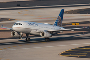 United Airlines Airbus A319-131 (N818UA) at  Phoenix - Sky Harbor, United States