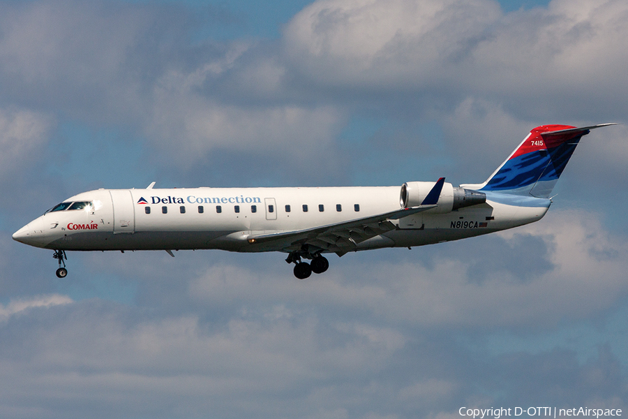 Delta Connection (Comair) Bombardier CRJ-100ER (N819CA) | Photo 259829
