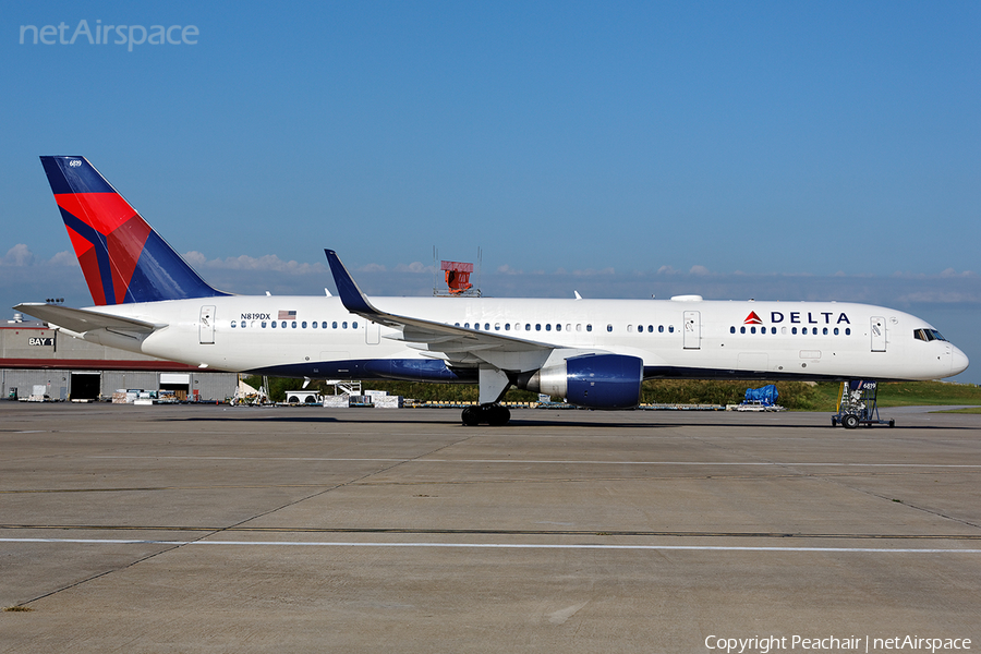 Delta Air Lines Boeing 757-26D (N819DX) | Photo 191577