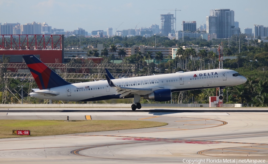 Delta Air Lines Boeing 757-26D (N819DX) | Photo 358150