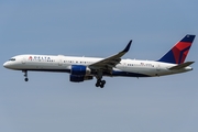 Delta Air Lines Boeing 757-26D (N819DX) at  New York - John F. Kennedy International, United States