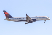Delta Air Lines Boeing 757-26D (N819DX) at  Los Angeles - International, United States