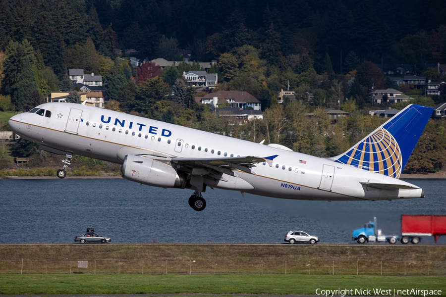 United Airlines Airbus A319-131 (N819UA) | Photo 409115