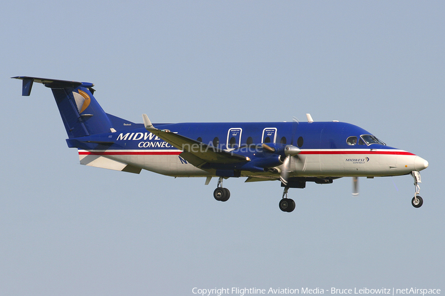 Midwest Connect Beech 1900D (N81SK) | Photo 91878