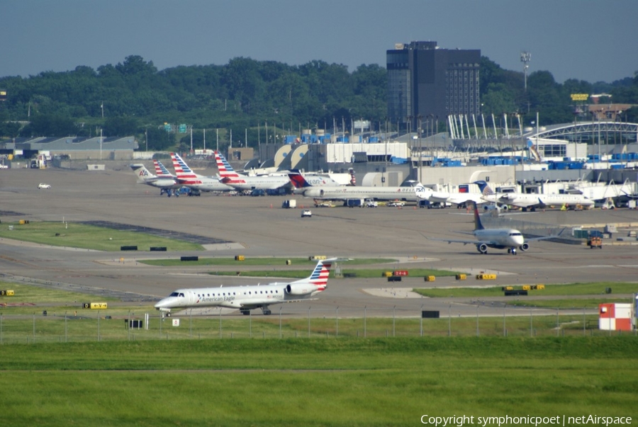 American Eagle (Envoy) Embraer ERJ-140LR (N820AE) | Photo 328221