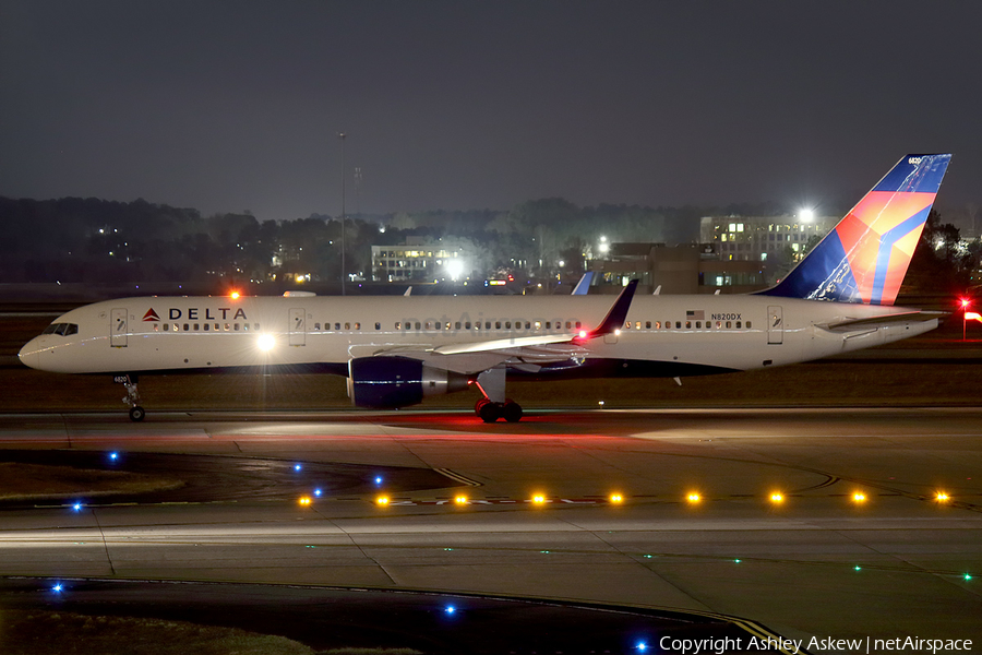Delta Air Lines Boeing 757-26D (N820DX) | Photo 141079