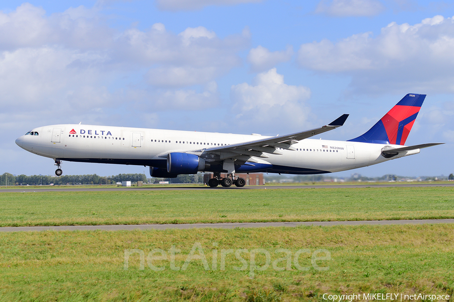 Delta Air Lines Airbus A330-323X (N820NW) | Photo 561493