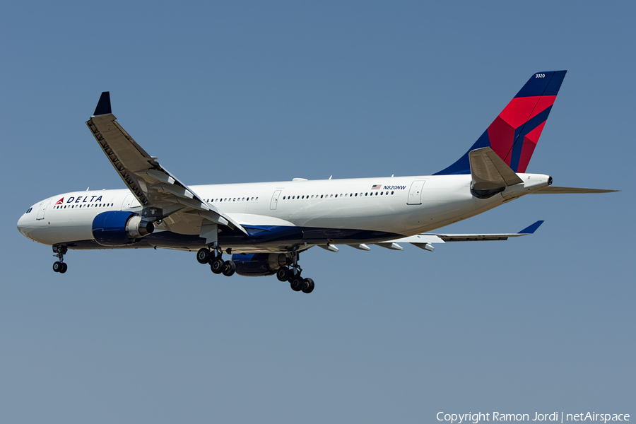 Delta Air Lines Airbus A330-323X (N820NW) | Photo 160441