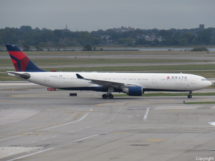 Delta Air Lines Airbus A330-323X (N820NW) | Photo 583755