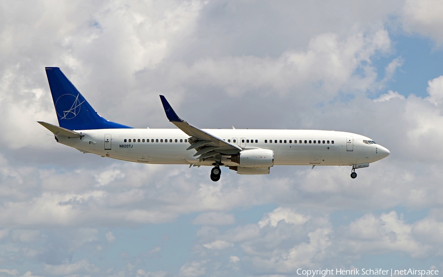 Swift Air Boeing 737-8Q8 (N820TJ) | Photo 321986