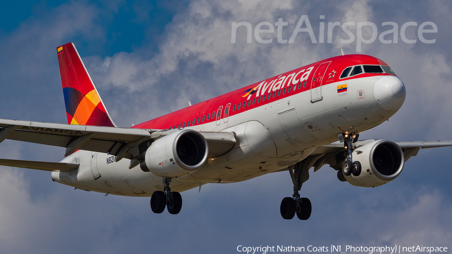 Avianca Airbus A320-214 (N821AV) | Photo 300510