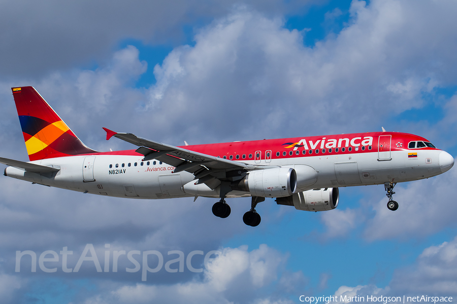Avianca Airbus A320-214 (N821AV) | Photo 606864
