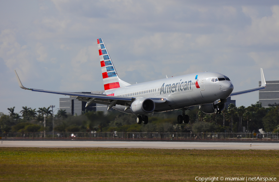 American Airlines Boeing 737-823 (N821NN) | Photo 219497