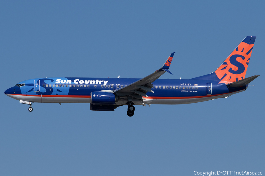 Sun Country Airlines Boeing 737-8FH (N821SY) | Photo 523034