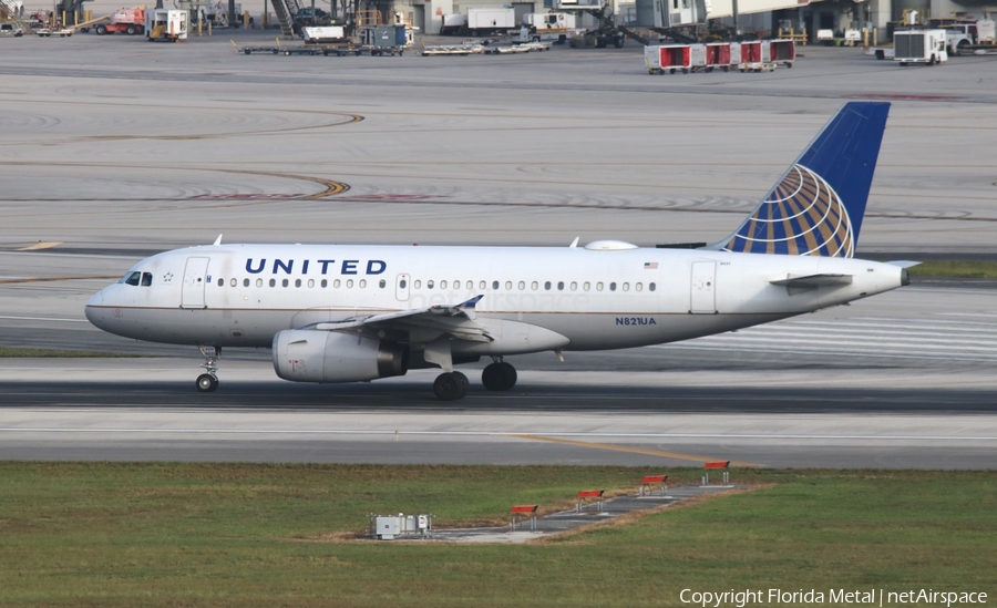 United Airlines Airbus A319-131 (N821UA) | Photo 315326
