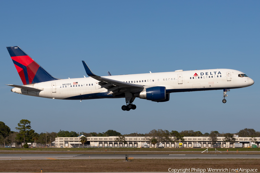 Delta Air Lines Boeing 757-26D (N822DX) | Photo 561980