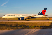 Delta Air Lines Boeing 757-26D (N822DX) at  Sarasota - Bradenton, United States