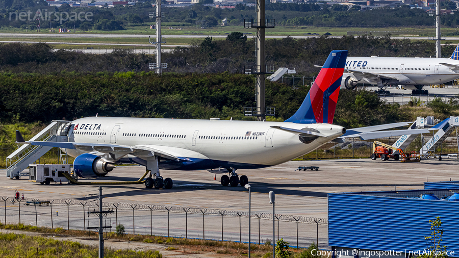 Delta Air Lines Airbus A330-302 (N822NW) | Photo 506703