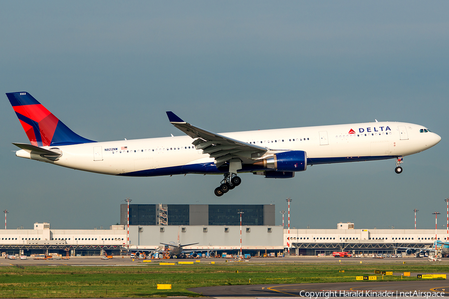 Delta Air Lines Airbus A330-302 (N822NW) | Photo 307798