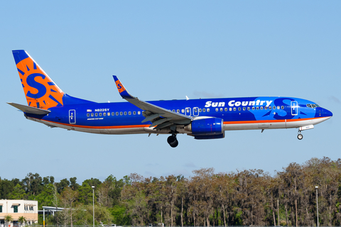 Sun Country Airlines Boeing 737-8BK (N822SY) at  Ft. Myers - Southwest Florida Regional, United States
