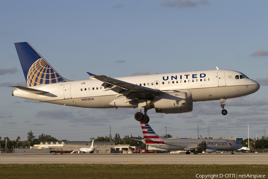 United Airlines Airbus A319-132 (N822UA) | Photo 430820