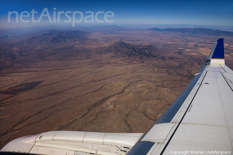 United Express (Mesa Airlines) Embraer ERJ-175LR (ERJ-170-200LR) (N82333) | Photo 675942