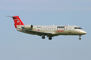 Northwest Airlink (Pinnacle Airlines) Bombardier CRJ-200LR (N823AY) at  Green Bay - Austin Straubel International, United States