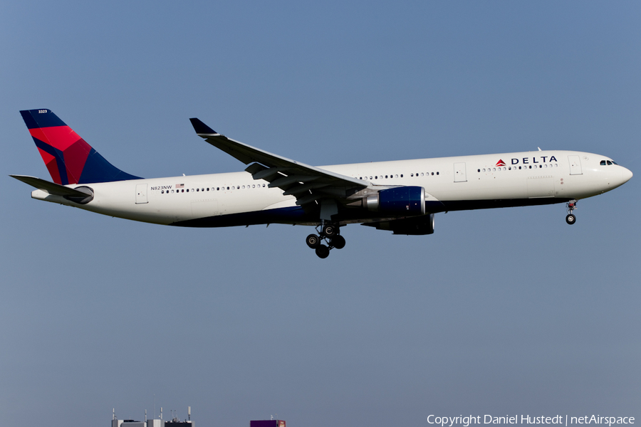 Delta Air Lines Airbus A330-302 (N823NW) | Photo 426133