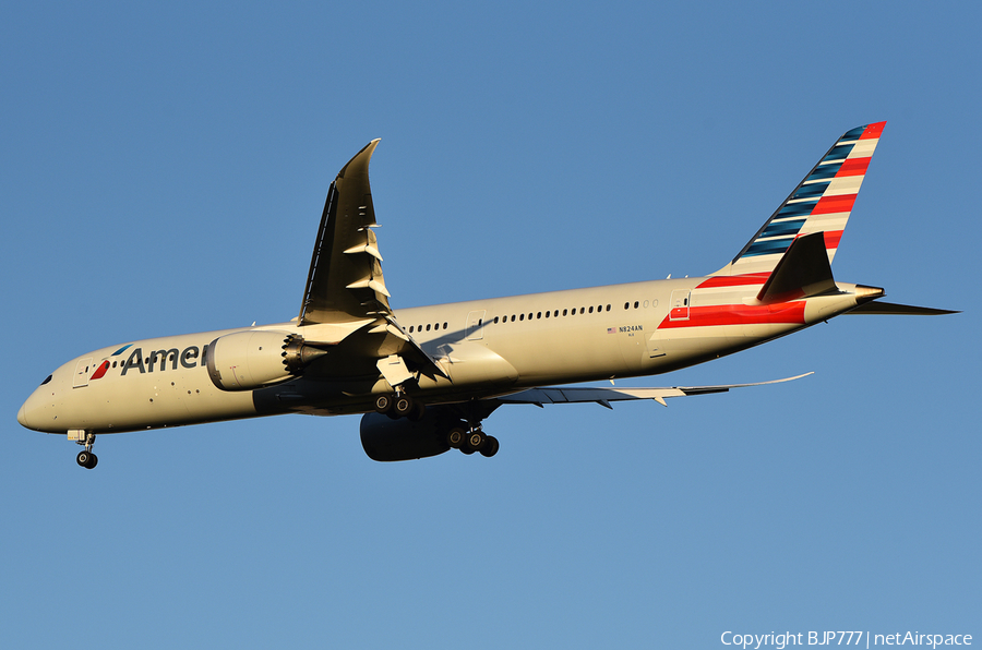 American Airlines Boeing 787-9 Dreamliner (N824AN) | Photo 352320