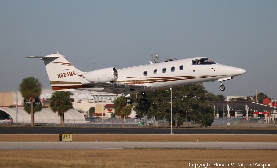 (Private) Learjet 55 (N824MG) | Photo 315600
