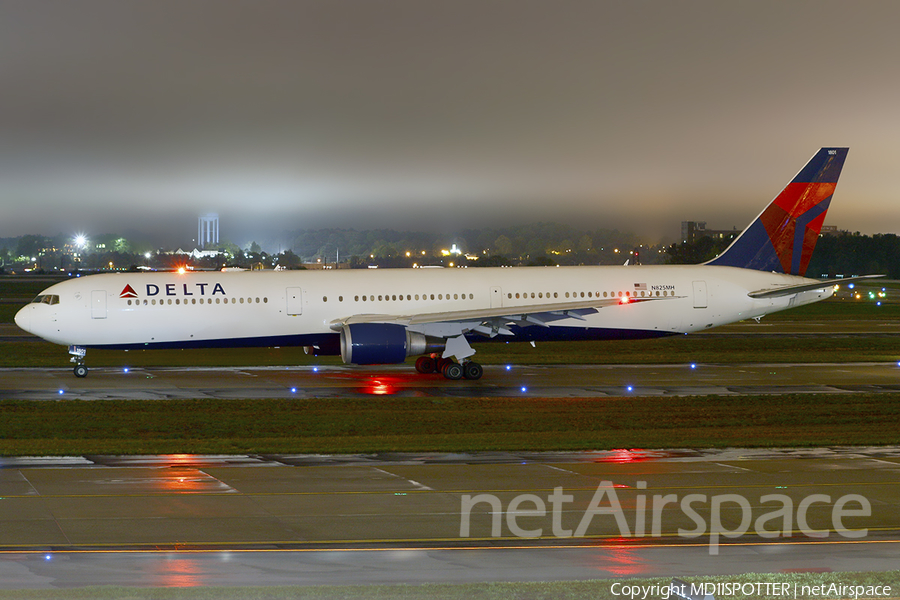 Delta Air Lines Boeing 767-432(ER) (N825MH) | Photo 157318