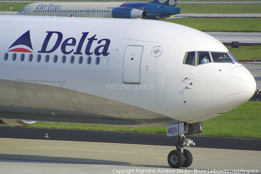 Delta Air Lines Boeing 767-432(ER) (N825MH) | Photo 187159