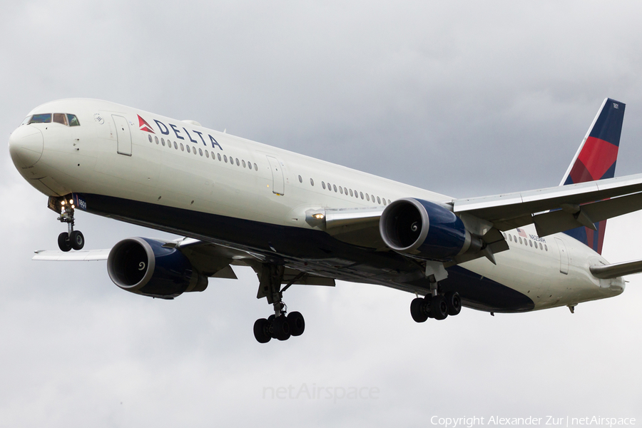 Delta Air Lines Boeing 767-432(ER) (N825MH) | Photo 139244