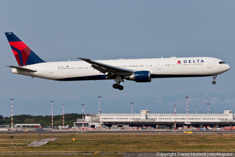 Delta Air Lines Boeing 767-432(ER) (N825MH) | Photo 472308