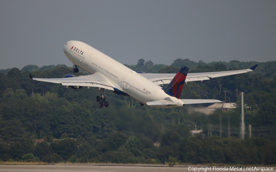 Delta Air Lines Airbus A330-302 (N825NW) | Photo 296493