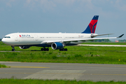 Delta Air Lines Airbus A330-302 (N825NW) at  Paris - Charles de Gaulle (Roissy), France