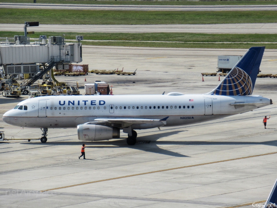 United Airlines Airbus A319-131 (N825UA) | Photo 351820