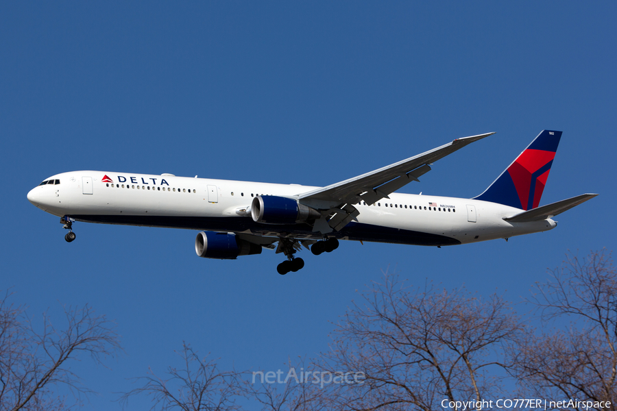 Delta Air Lines Boeing 767-432(ER) (N826MH) | Photo 150990