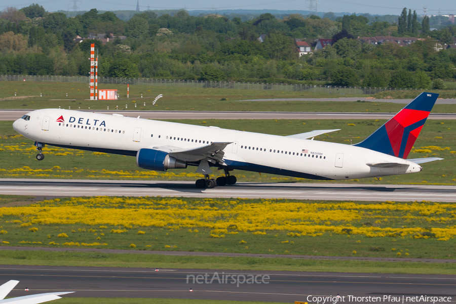 Delta Air Lines Boeing 767-432(ER) (N826MH) | Photo 75979