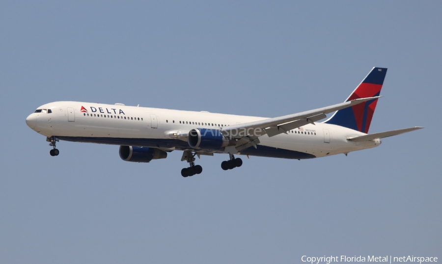 Delta Air Lines Boeing 767-432(ER) (N826MH) | Photo 306135
