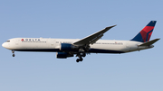 Delta Air Lines Boeing 767-432(ER) (N826MH) at  London - Heathrow, United Kingdom