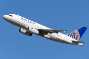 United Airlines Airbus A319-131 (N826UA) at  Newark - Liberty International, United States
