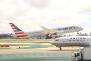 American Airlines Boeing 787-9 Dreamliner (N827AN) at  Los Angeles - International, United States