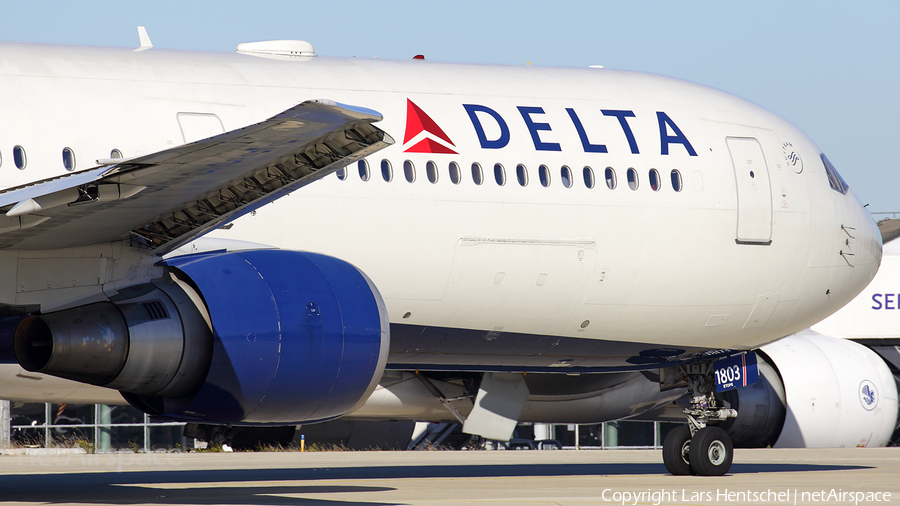 Delta Air Lines Boeing 767-432(ER) (N827MH) | Photo 127713