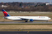 Delta Air Lines Boeing 767-432(ER) (N827MH) at  Dusseldorf - International, Germany