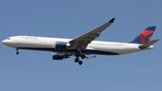 Delta Air Lines Airbus A330-302 (N827NW) at  London - Heathrow, United Kingdom