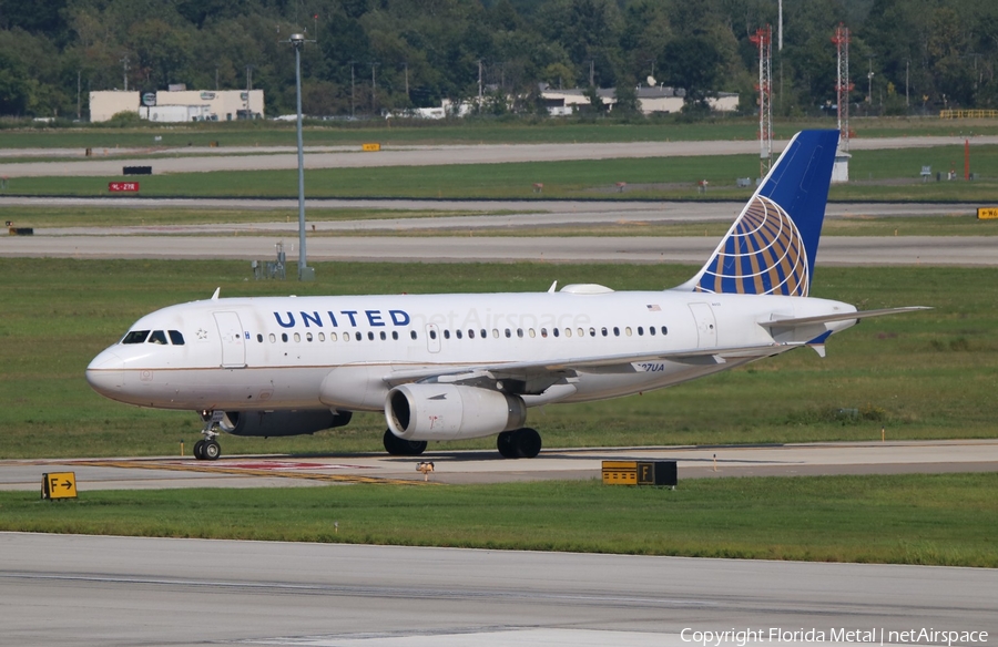 United Airlines Airbus A319-131 (N827UA) | Photo 299759