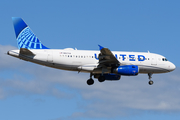 United Airlines Airbus A319-131 (N827UA) at  Newark - Liberty International, United States