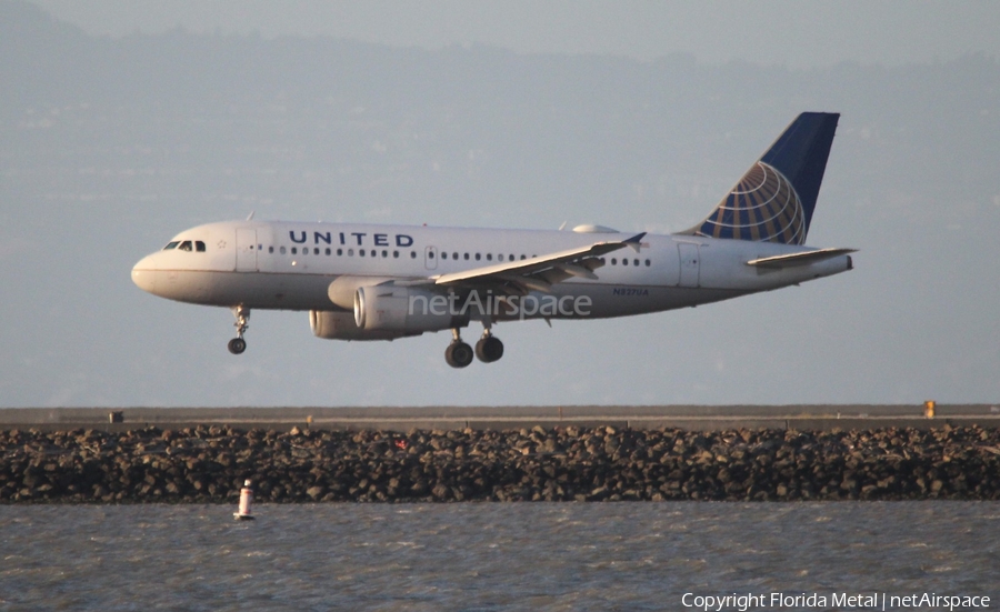 United Airlines Airbus A319-131 (N827UA) | Photo 315722