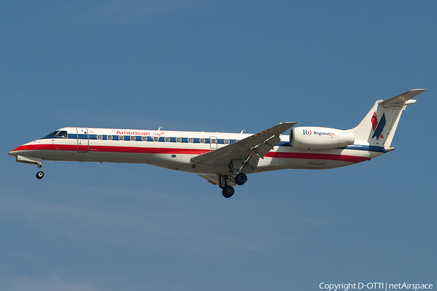 American Eagle Embraer ERJ-140LR (N828AE) | Photo 185079